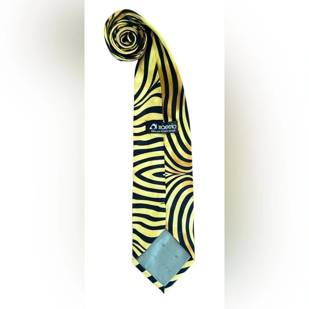 Stylish Gold and Black Men's Tie